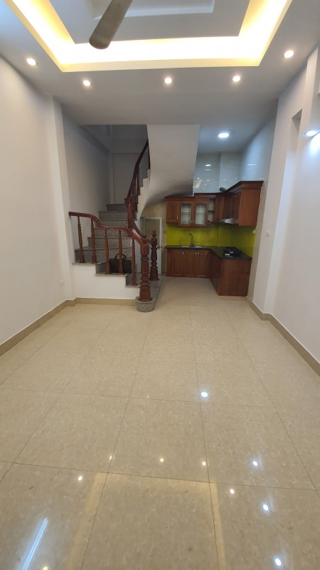 Bán nhà Minh Khai đẹp lung linh, view Times City, dtsd 40m2, giá nhỉnh 2 tỷ, đúc kiên cố