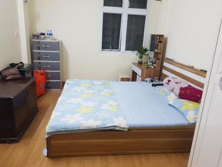 Nhà Lạc Long Quân đúc kiên cố 5 tầng giá bán 3.2 tỷ Quận Tây Hồ, liên hệ 0965896803