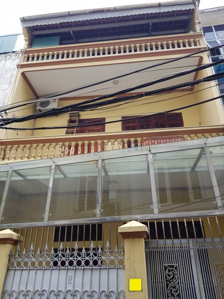 Bán nhà 3 tầng cũ tại Nguyễn Văn Cừ, Quận Long Biên, 2 mặt ngõ, ô tô tránh, giá bán 8 tỷ