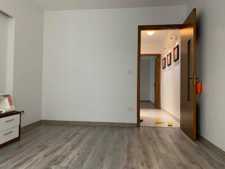 Bán nhà phố Nguyễn Sơn, Long Biên, phân lô, chủ tặng nội thất, dt 43m2, 4 tầng, giá 4 tỷ