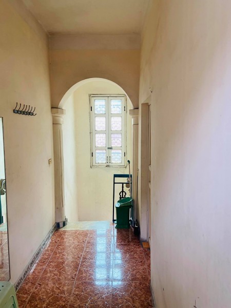 Bán nhà cách 1 nhà ra phố Thiền Quang, Quận Hai Bà Trưng, dt 39m2, giá 3x tỷ, ở ngay