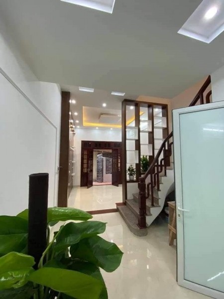 Doãn Kế Thiện nhà mới về ở ngay, tiện ích đầy đủ, ô tô cách vài bước chân, giá bán 5.2 tỷ