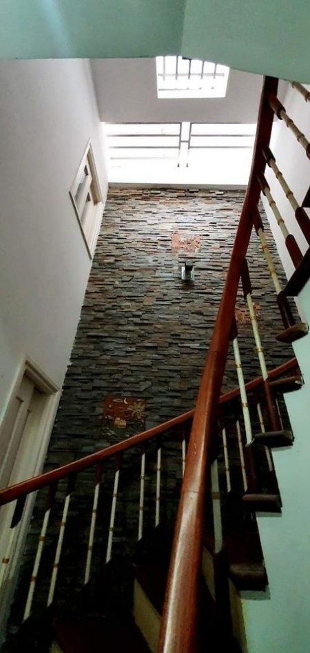 Hạ 500 triệu nhà Hoàng Quốc Việt phân khúc cao cấp gần 4 công viên giá bán chỉ 8.3 tỷ