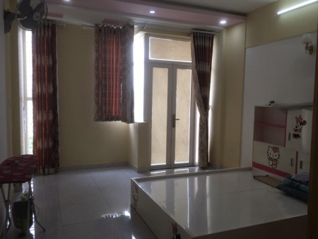 Bán nhà nguyên căn hẻm thông Quận Gò Vấp, đúc 4 tầng, dt 90.2m2, giá chỉ 10.2 tỷ