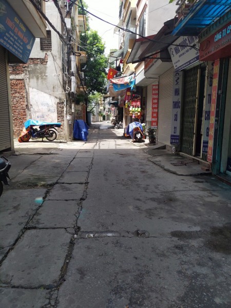 Bán nhà Hoàng Mai, vị trí trung tâm, vô vàn tiện ích, 40m2, 3.3 tỷ