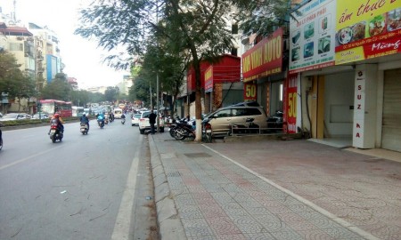 Bán nhà mặt phố Trung Liệt, thang máy, dòng tiền tốt, giá bán 29 tỷ, khu dân sinh an ninh