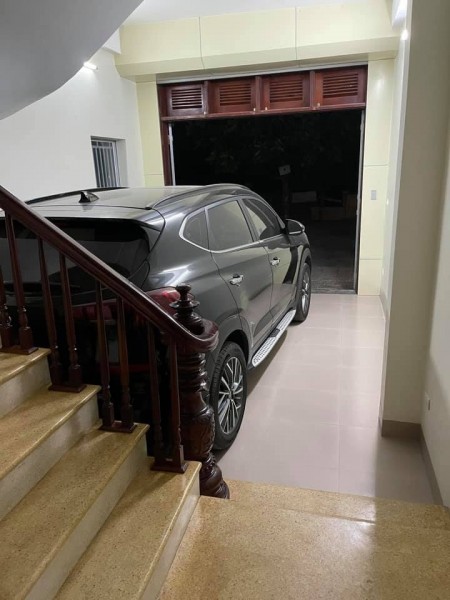 Bán nhà nguyên căn ô tô đỗ cửa, Thạch Bàn Long Biên, diện tích 62m2, giá chỉ 2.4 tỷ