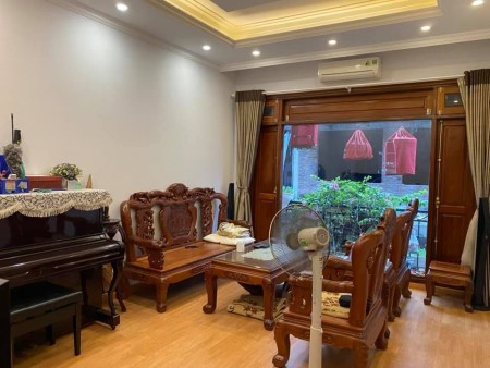 Căn Duy nhất phố Kim Giang, Phân lô cán bộ quân đội, Totyota đỗ cửa, 5 tầng, giá bán 2 tỷ