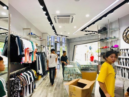 Bán nhà 90m2 mặt phố Hai Bà Trưng, nhà mới thang máy, mặt tiền khủng, giá chỉ 24.5 tỷ