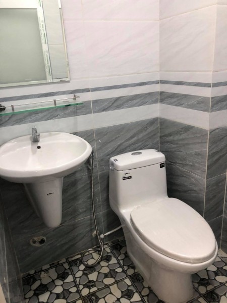 Nhà nguyên căn nằm trong hẻm Xô Viết Nghệ Tĩnh, ngang hơn 4m, dt 31m2, giá bán 3.1 tỷ