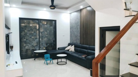 Bán nhà nguyên căn pháp lí chính chủ khu Văn Chương, nhà đẹp đầy đủ tiện ích, khu dân cư