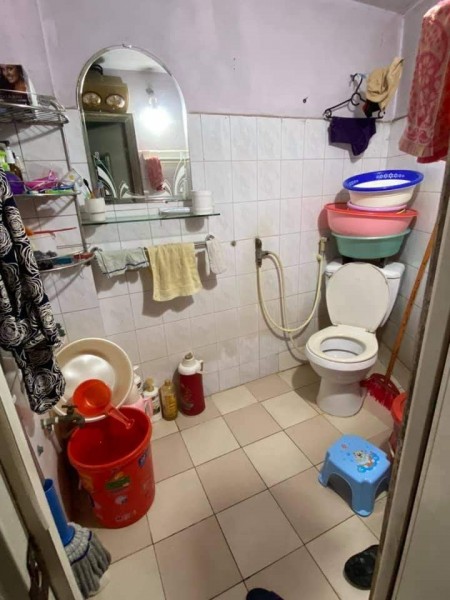 Bán Nhà, Mặt Phố Khương Trung Quận Thanh Xuân, Kinh Doanh Nhỏ Vỉa Hè, Ô Tô Tránh dừng đỗ trước cửa.