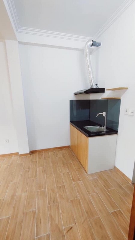 Bán chung cư mini Lê Thanh Nghị khu vực luôn hiếm phòng trọ, dt 40m2, 5 tầng. nhỉnh 4 tỷ