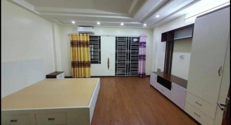Mùa dịch nợ nhiều bán gấp nhà phố Đào Tấn, diện tích 40m2, 5 tầng, giá bán 3.6 tỷ, sổ sẵn