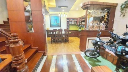 Nhà mới đẹp nguyên căn diện tích 43m2, vị trí thuận lợi ô tô tránh tài chính nhỉnh 4 tỷ