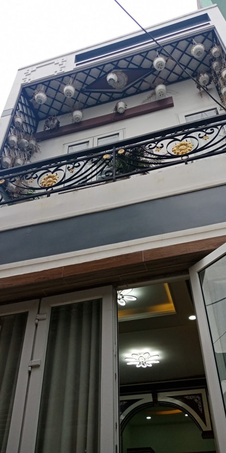 Bá nhà đường số 44, hẻm xe hơi 2 xẹt đúc kiên cố, diện tích sử dụng 38m2, 2 tầng giá chỉ 3,8 Tỷ