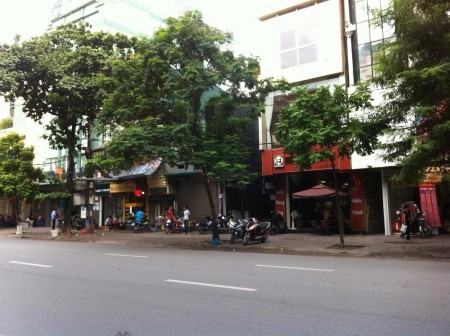Bán nhà Hoàng Ngọc Phách, Kinh doanh tốt, diện tích sử dụng 16m2, giá bán 1 tỷ nhỉnh