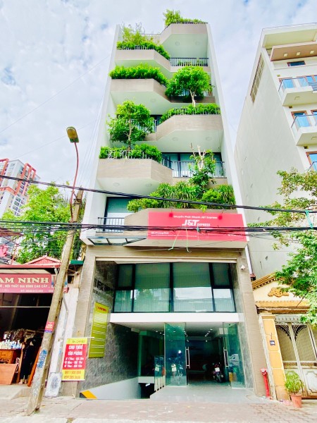 Sàn văn phòng dt 100m2 ngay gần ngã tư Sở, giá chỉ từ 180 nghỉn/m2, lh 0343906048