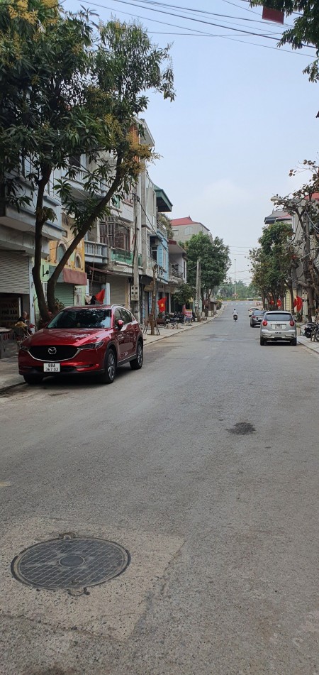 Cần tiền Bán gấp nhà 2 tầng phố Chiền, phường Ngô Quyền, Vĩnh Yên, Vĩnh Phúc. LH: 0988758886