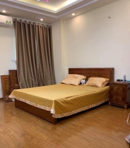 Bán nhà Bồ Đề, nhà tốt giá rẻ, diện tích sử dụng 33m2, giá bán chỉ hơn 2 tỷ thương lượng