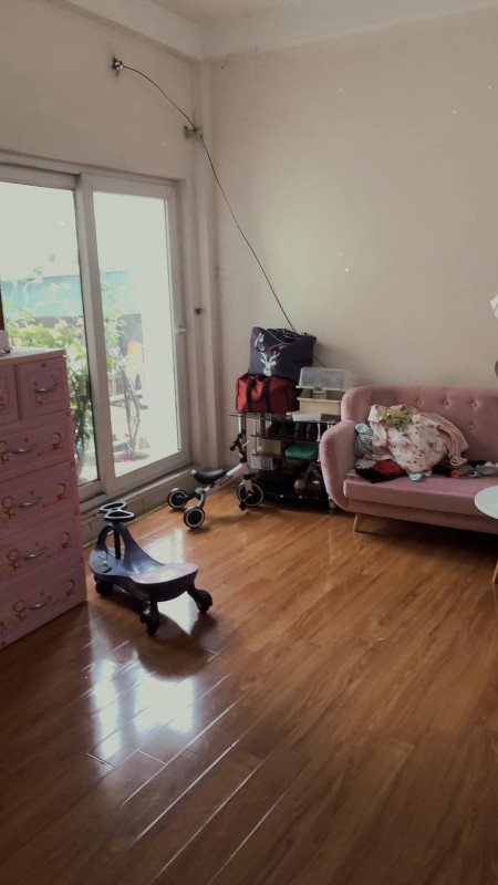 Nhà bán gấp Lâm Du, Long Biên, dt 39m2, 4 tầng, giá 3x tỷ, ngõ thông ô tô đổ cổng, nở hậu