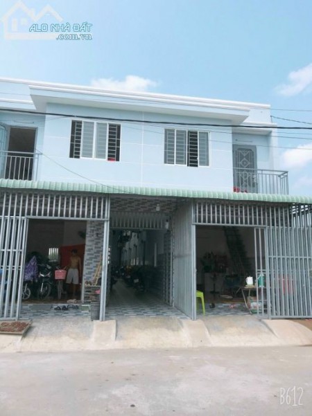 Cần bán gấp dãy trọ 46 phòng mơis giá 1.9 tỷ, cho thuê kín, gần trung tâm thương mại Đức Hoà