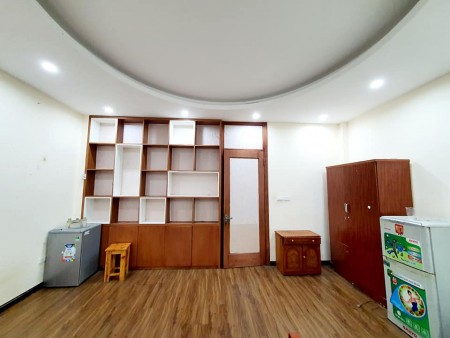 Nhà phân lô quân đội Thanh Xuân, cho thuê dòng tiền đỉnh, ô tô, 5 tầng dt 68m2 giá 7.3 tỷ