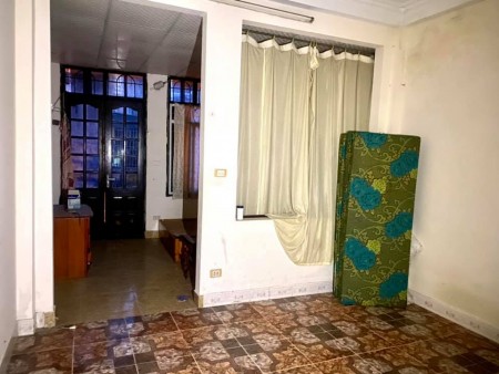Bán nhà riêng nguyên căn Ngọc Thuỵ, chân Mipec chủ tự xây, dt 50m2, giá 2.6 tỷ, thương lượng
