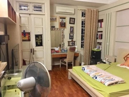 Bán nhà Giáp Nhất, diện tích sử dụng 35m2, đúc 4 tầng, giá bán nhanh 3 tỷ
