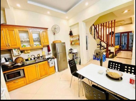 Chính chủ cần bán nhà Doãn Kế Thiện , Cầu Giấy chủ nhà công chức về hưu 50m2 4,5 tỷ