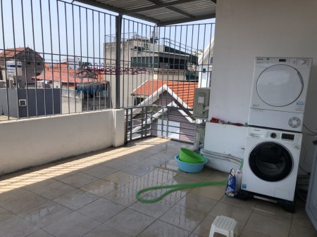 Nhà mới 5 tầng về ở luôn giá nhỉnh 3 tỷ phố Nguyễn Văn Cừ, Quận Long Biên, sổ sẵn