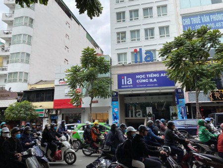 Bán nhà MP Huế, Hai Bà Trưng, mặt tiền siêu đẹp, vị trí kim cương, dtsd 190m2 giá 76 tỷ