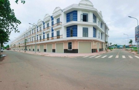 Bán lô đất gần chợ Nhật Huy, DT: 80m2, đường nhựa rộng 15m, Hạ tầng hoàn thiện, xây dựng ngay.