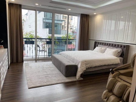 Bán nhà đẹp lô góc ngõ ba gác phố Trương Định, diện tích 38m2, giá bán 2.8 tỷ, 4 tầng