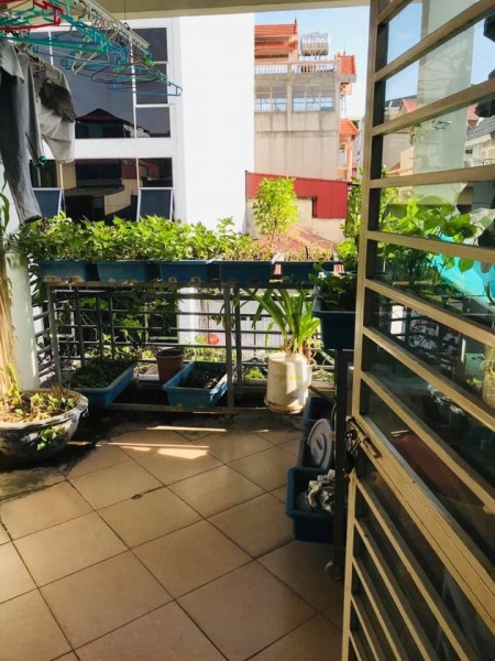 Bán nhà nguyên căn mặt phố kinh doanh mọi loại hình, giá hạt dẻ, sổ vuông đẹp, sẵn giao dịch