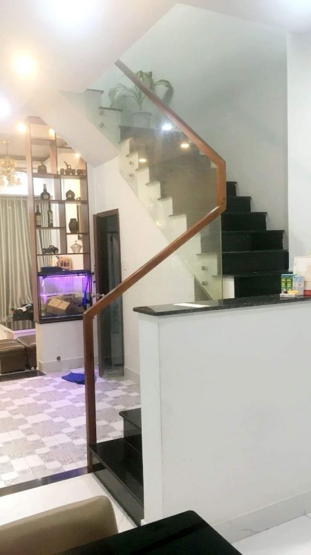 Bán nhà hẻm xe tải Trường Chinh, Tân Phú, dt 68m2, giá chỉ nhỉnh 6.9 tỷ.