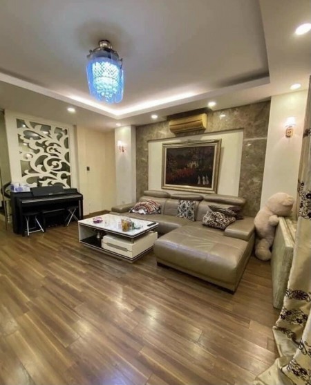 Nhà Bạch Mai, diện tích sử dụng 28m2, 5 tầng, mặt tiền rộng, thoáng, sáng giá bán 2.1 tỷ