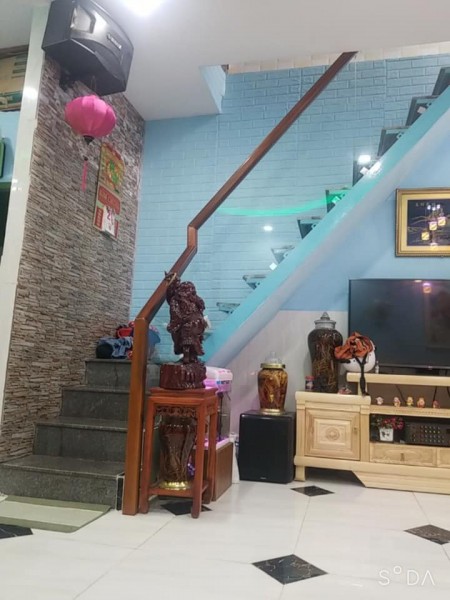 Bán nhà quận 3, đẹp ở ngay ngang 4m ô tô nhỉnh 9 tỷ liên hệ xem nhà 0799149230