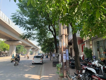Bán nhà phố Hào Nam, vị trí đắc địa, tiện ích miễn bàn diện tích 70m2, giá bán 6.5 tỷ