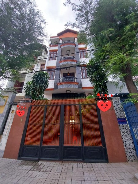Nguyễn Văn Dung, hẻm xe hơi 1 xẹt, diện tích sử dụng 6x20m, đúc 5 tầng giá chỉ 22 Tỷ