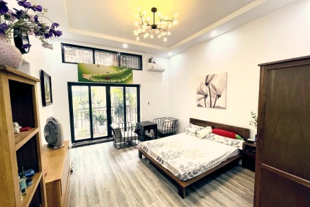 Bán nhà Lô góc Khâm Thiên, kinh doanh tốt, diện tích sử dụng 72m2, giá bán 5.5 tỷ