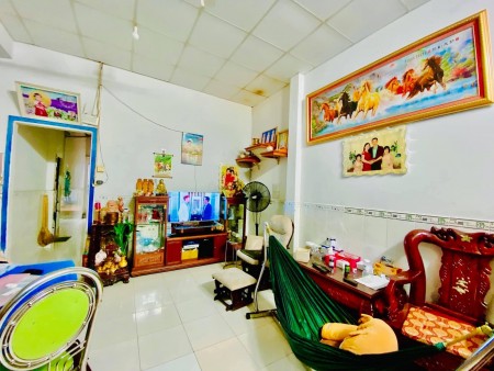 Bán nhà đường Phạm Đăng Giản, giáp Tân Phú, 85m2, HXH, giá chỉ ngang giá đất.