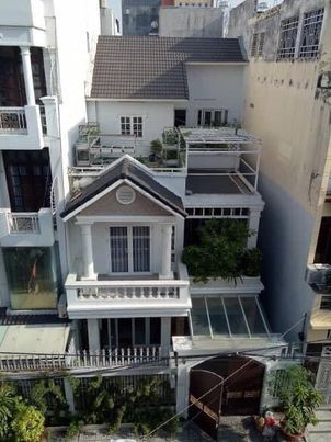 Bán nhà 3 mặt tiền đường lớn kinh doanh cho thuê tại quận 7 206m2 giá 33 tỷ