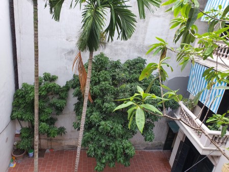 Tiểu biệt thự phố Đặng Tiến Đông, Đống Đa,dt 80m2, 4 tầng, giá 6.6 tỷ, view hồ Hoàng Cầu