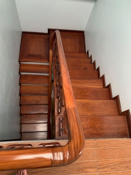 Bán Nhà Tuyệt Đẹp Ngõ 13 Phố Lĩnh Nam Ngõ To Như Phố Dt 37m x 5T Giá 2.7 Tỷ