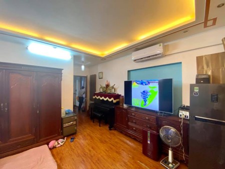 Bán nhà mặt Pháo Đài Láng Đống Đa, kinh doanh 35m2x4 tầng, 5.35 tỷ.LH 097968259.