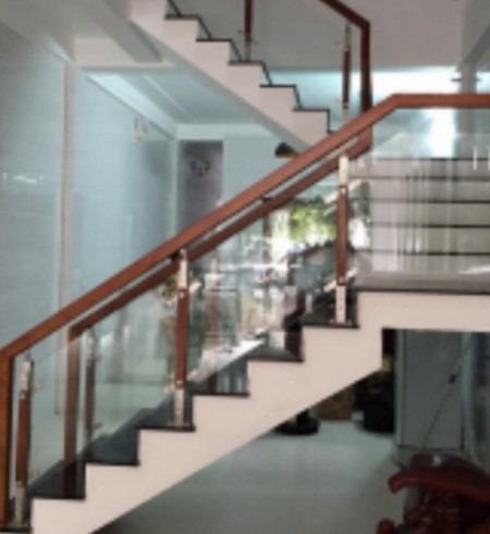 Nhà Hồng Mai, ngõ thông thoáng, nhà nguyên căn đẹp, dt 32m2, mt 3.2m, giá bán 2.4 tỷ