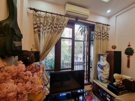 Bán nhà Cầu Gỗ, Hoàn Kiếm, diện tích 85m2, 5 tầng, mặt tiền 5m, giảm mạnh 3 tỷ, giá 65 tỷ