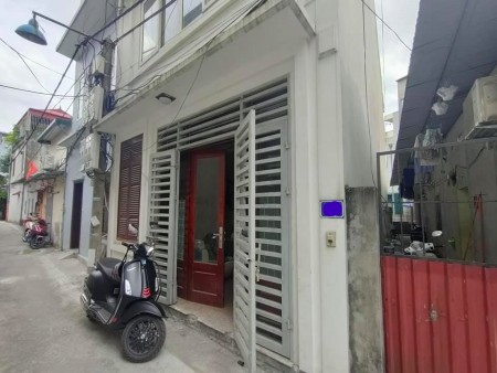 Tìm nhà KHÓ QUÁ, THÔI ALO e có ngay nhà 4 tầng ở luôn, tặng nội thất xịn, 2-4 tỷ,