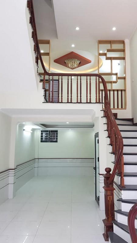 Nội thất 5 sao đường Trần Phú, Quận Hà Đông diện tích 46m2 giá bán 3.795 tỷ, sổ sẵn